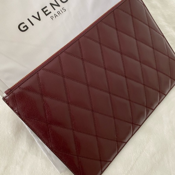 ❌SOLD❌NWT Givenchy Quilted Pouch, Aubergine - Picture 7 of 16